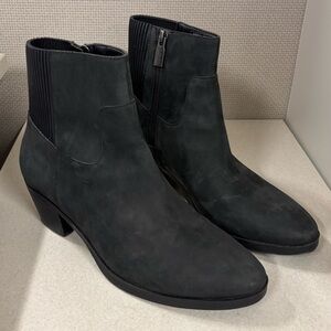 Vionic Women's Shantelle Black Nubuck Waterproof Chelsea Boots Size 8